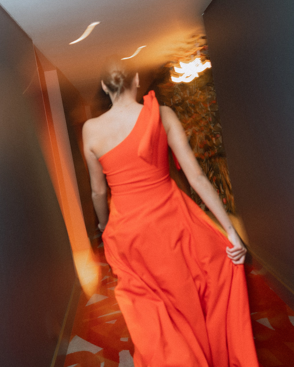 BELLA | FLOOR LENGTH | DETAIL