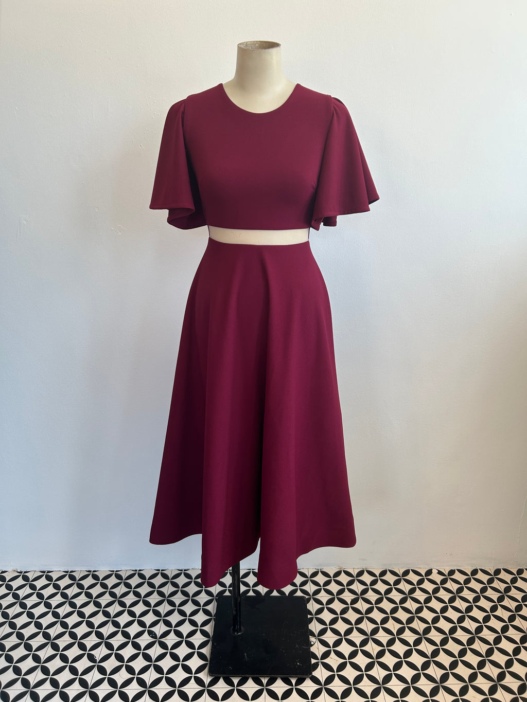 Alexa Tea Range ALEXA TEA LENGTH | S (SALE) – LENA LISA | Fashion Designer