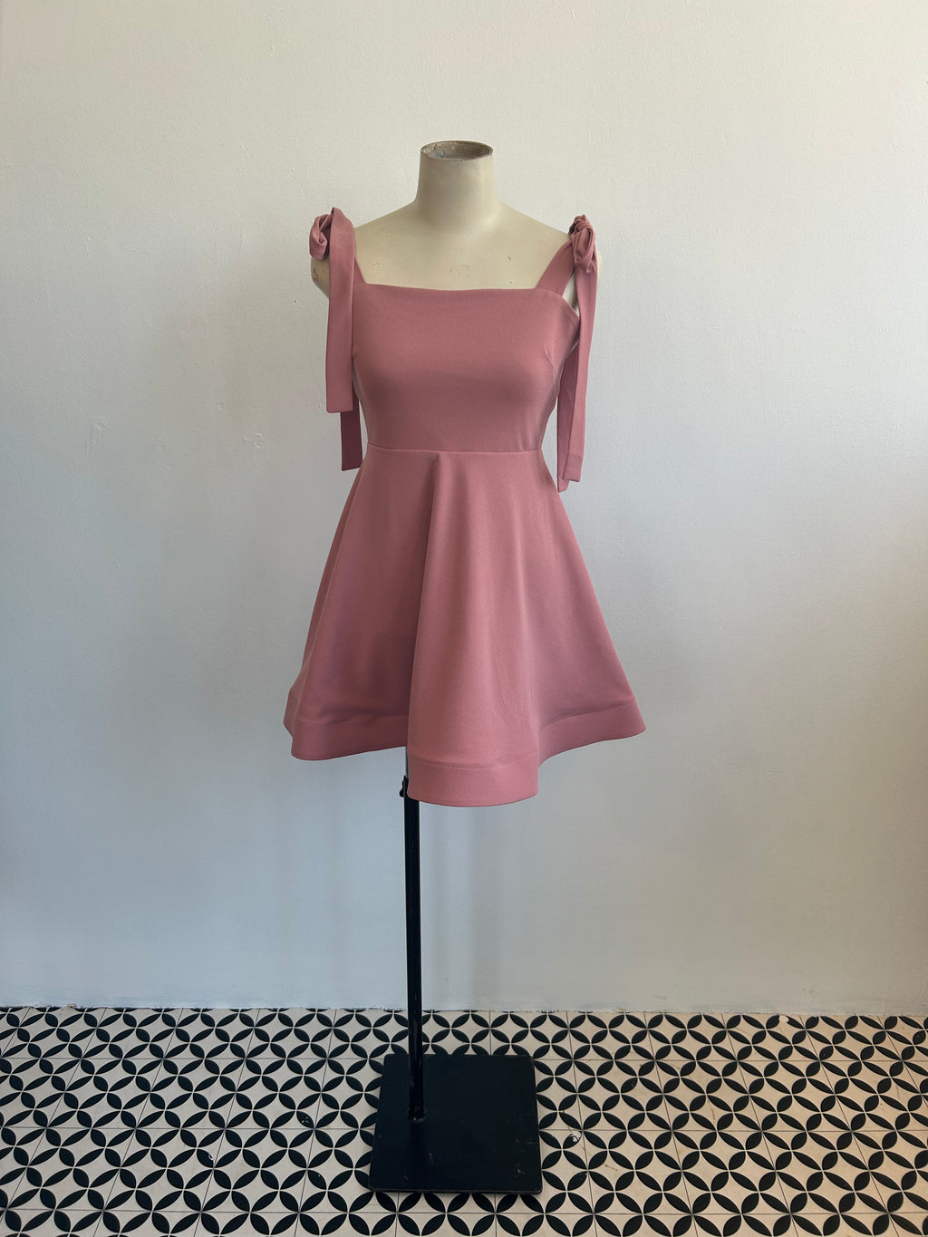 LURI SHORT (SALE)