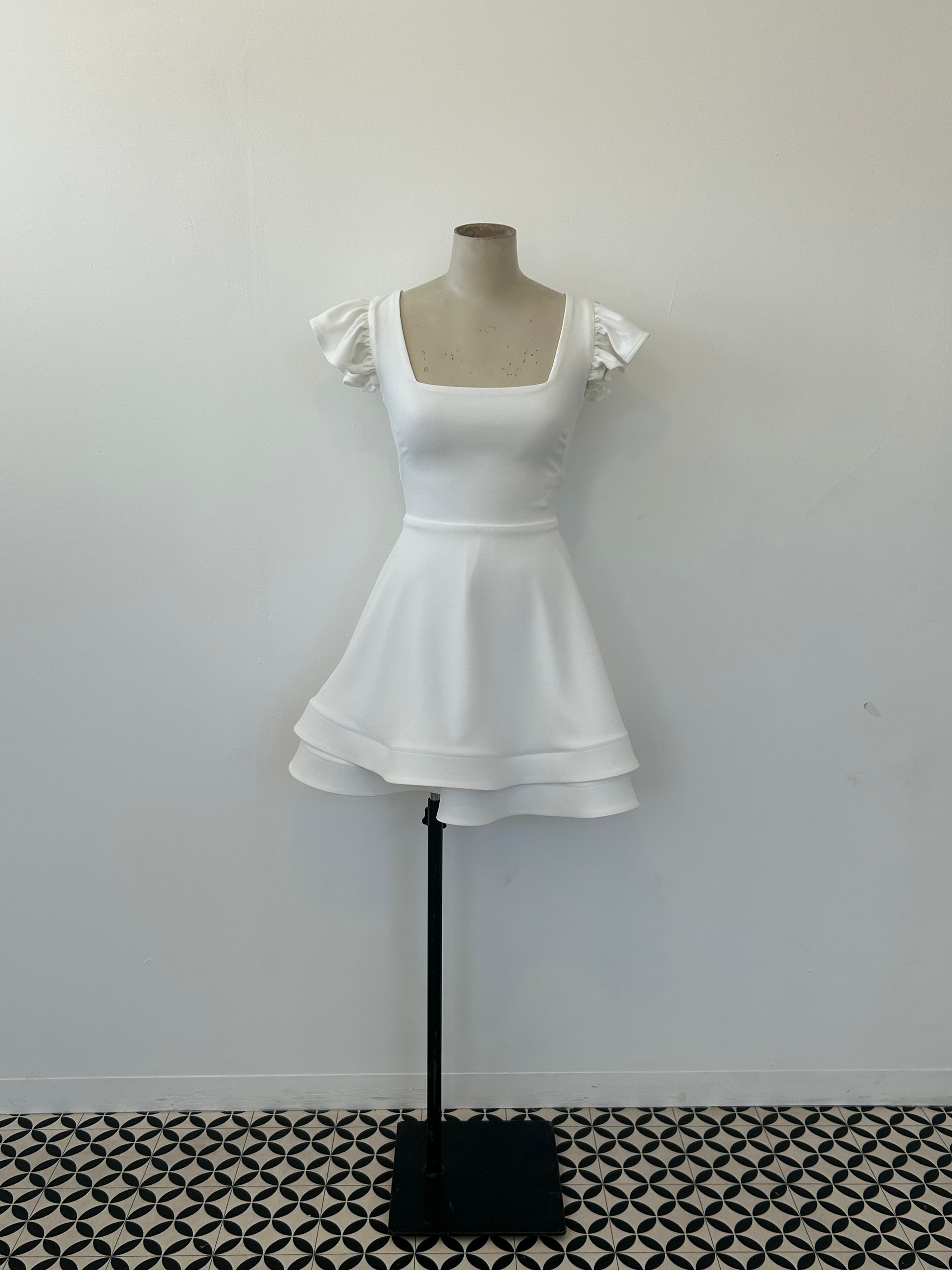 BILLIE (SALE)