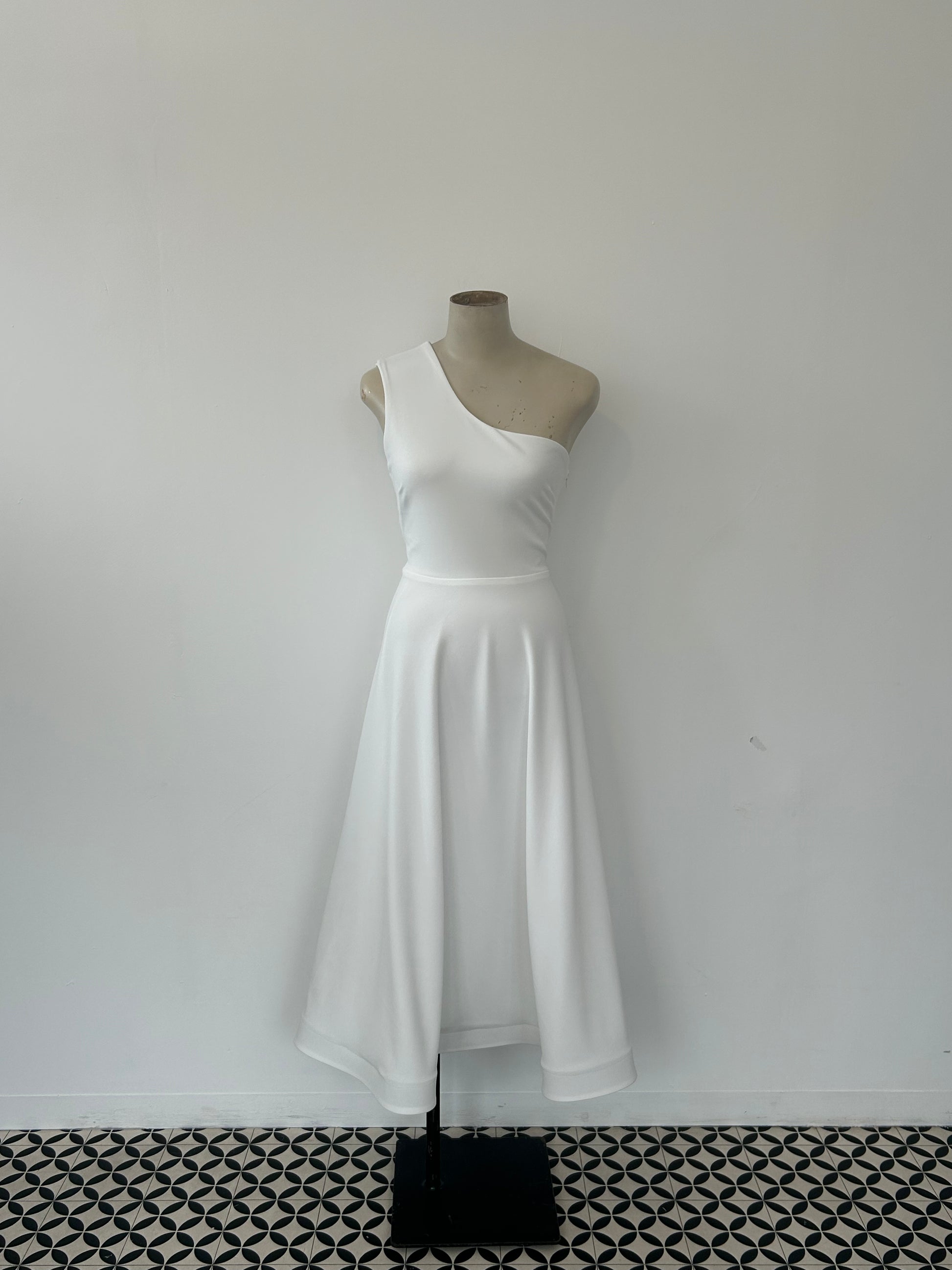BELLA (SALE)