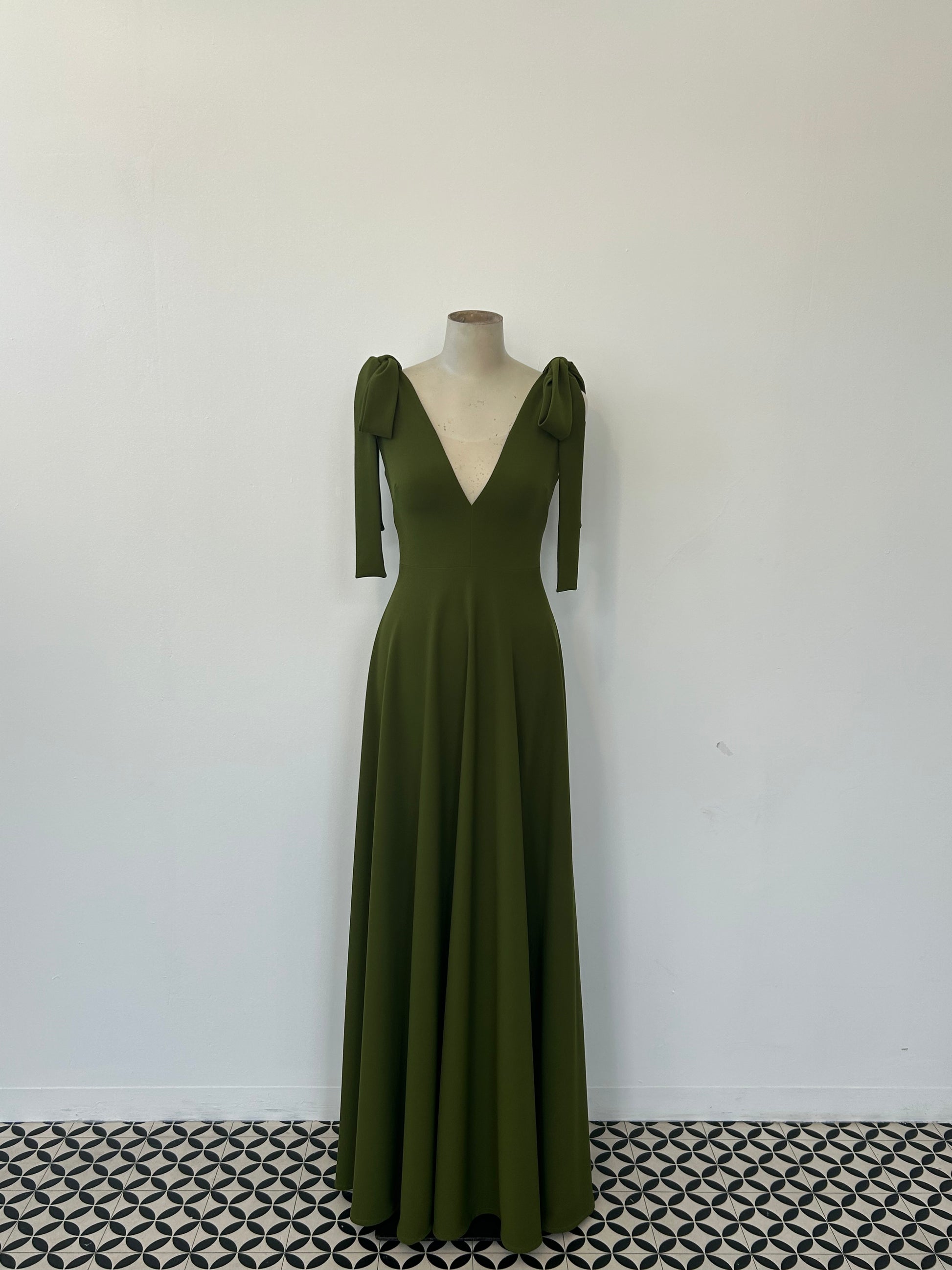 BEAU FLOOR LENGTH (SALE)