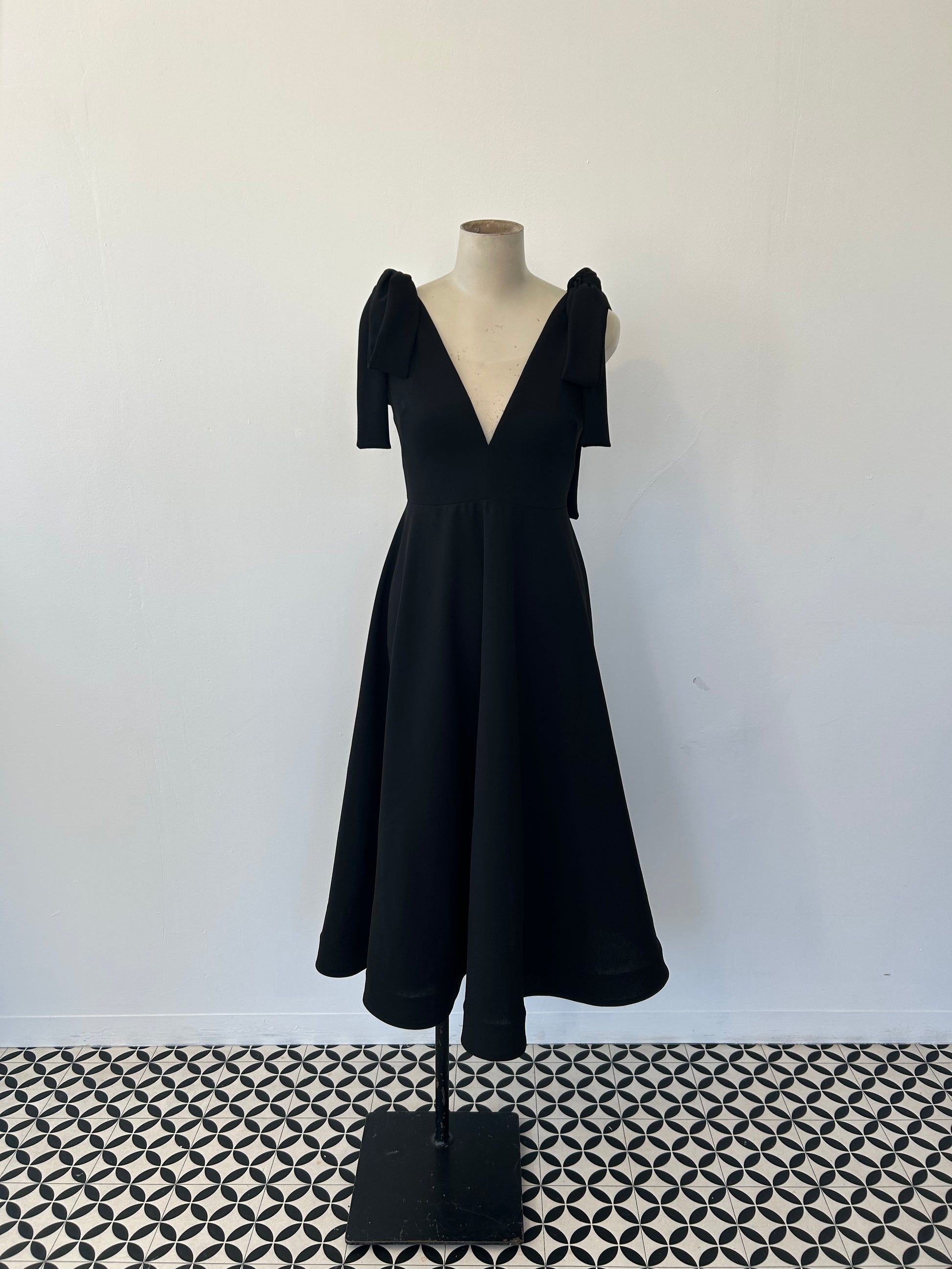 BEAU (SALE)