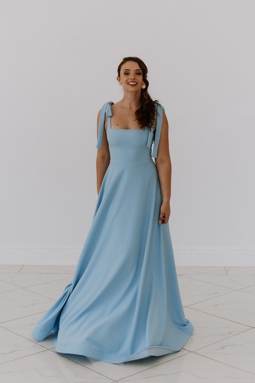 LURI | FLOOR LENGTH – LENA LISA | Fashion Designer