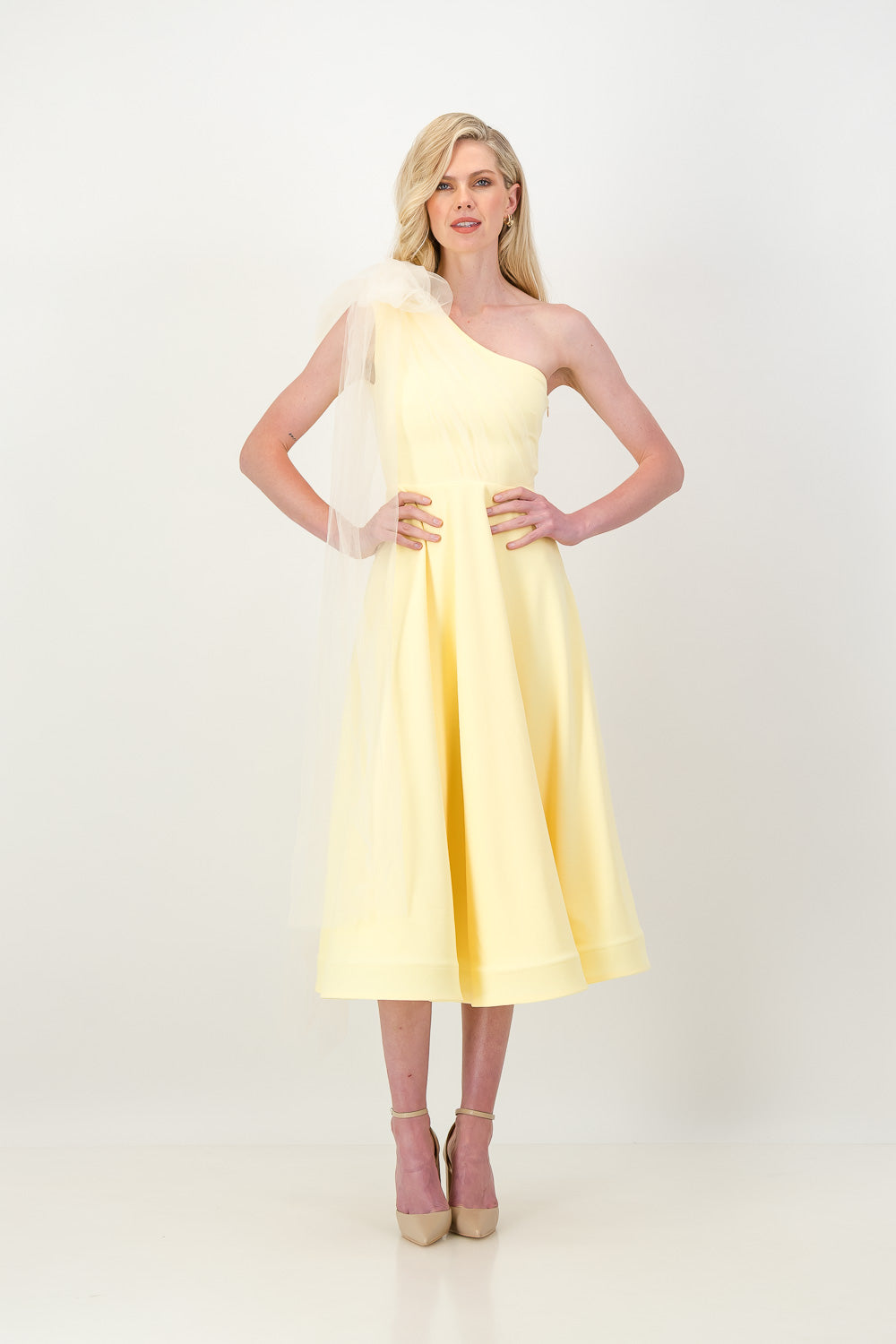 BELLA | TULLE