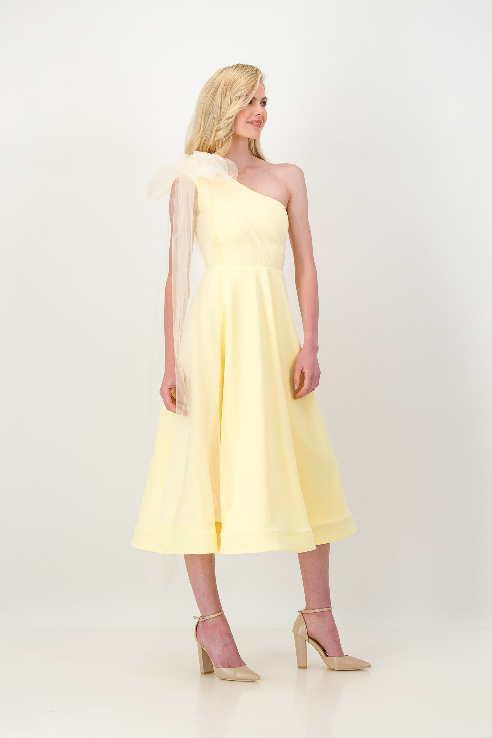 BELLA | TULLE
