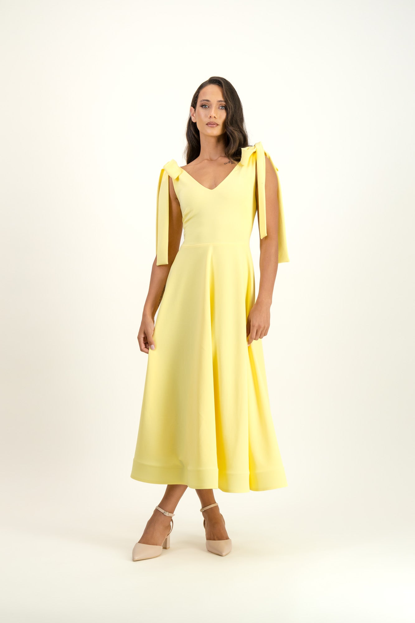 ZOË – LENA LISA | Fashion Designer