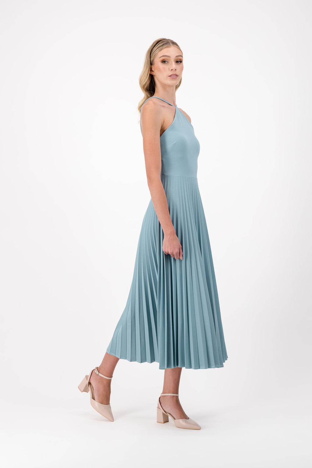 NOA | PLEATED