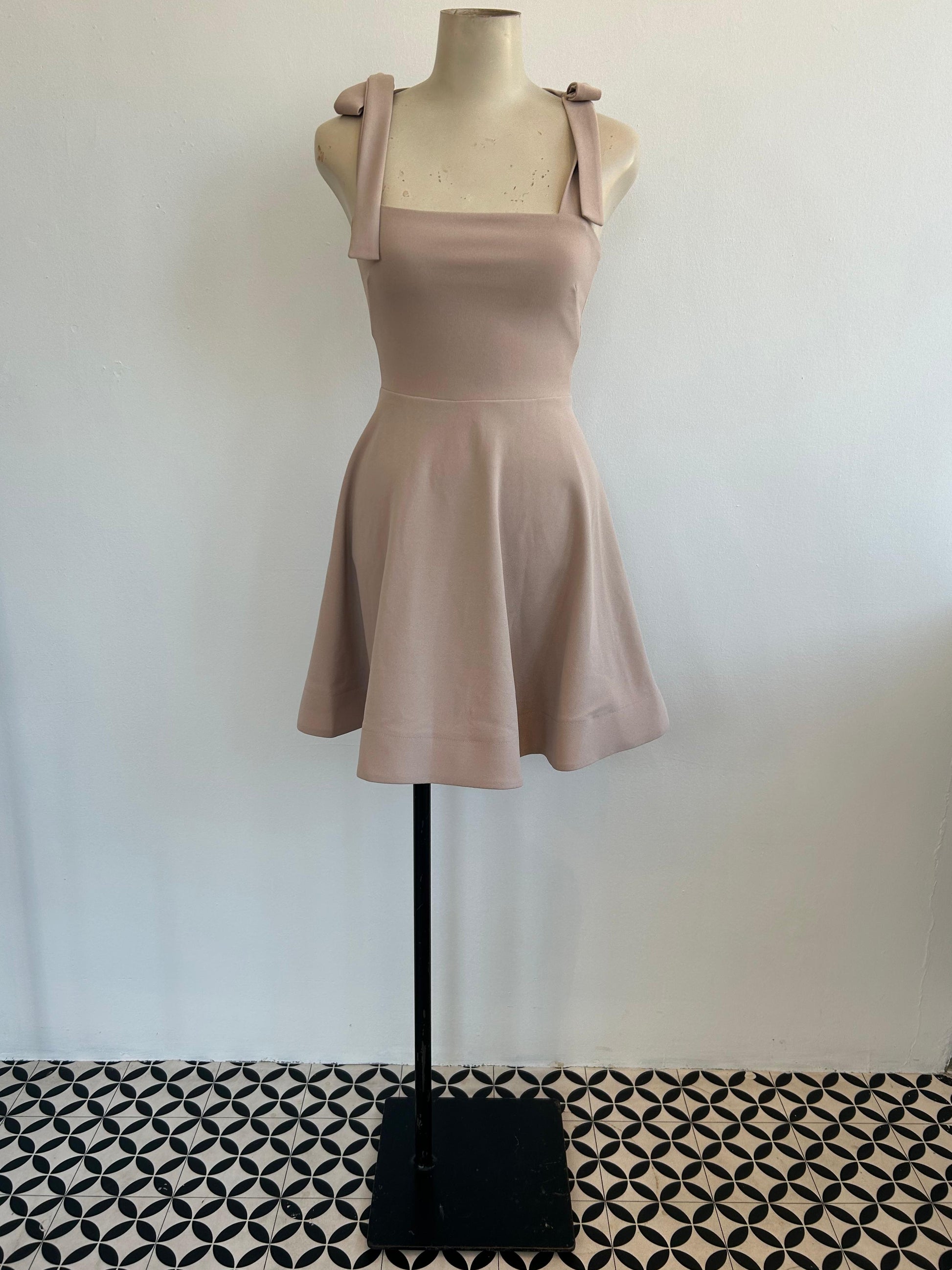LURI SHORT (SALE)