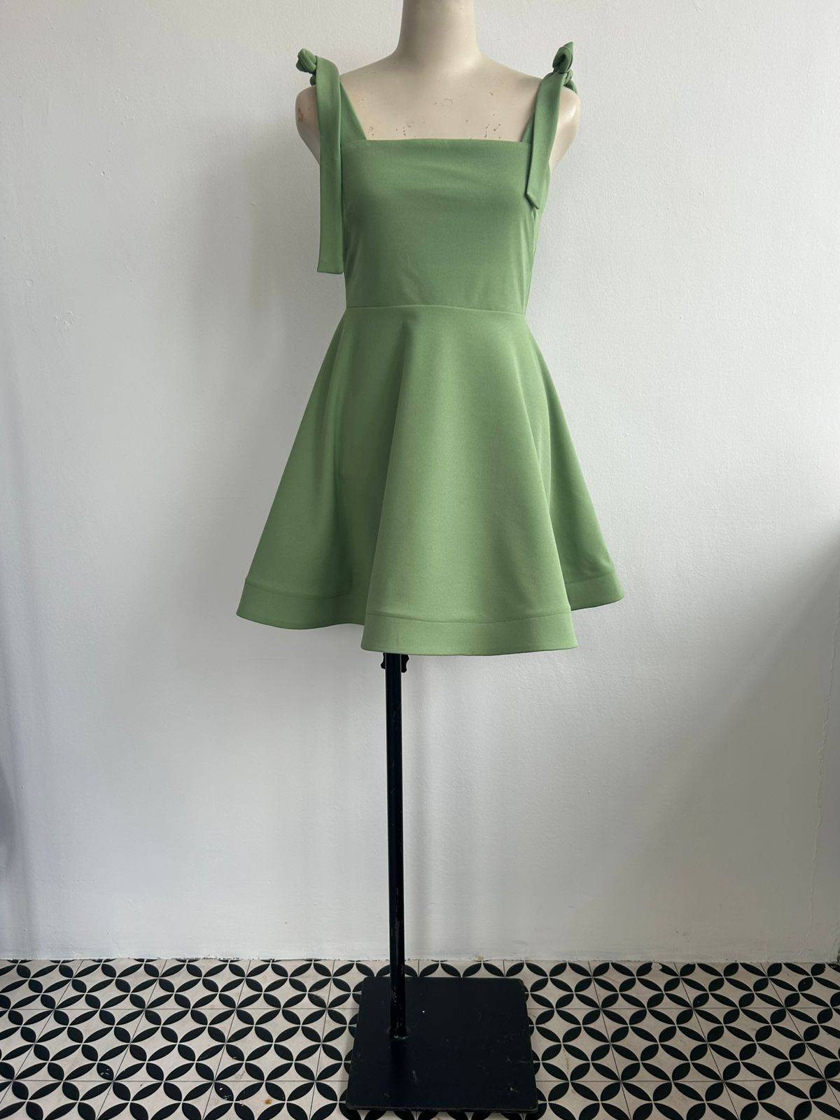 LURI SHORT (SALE)