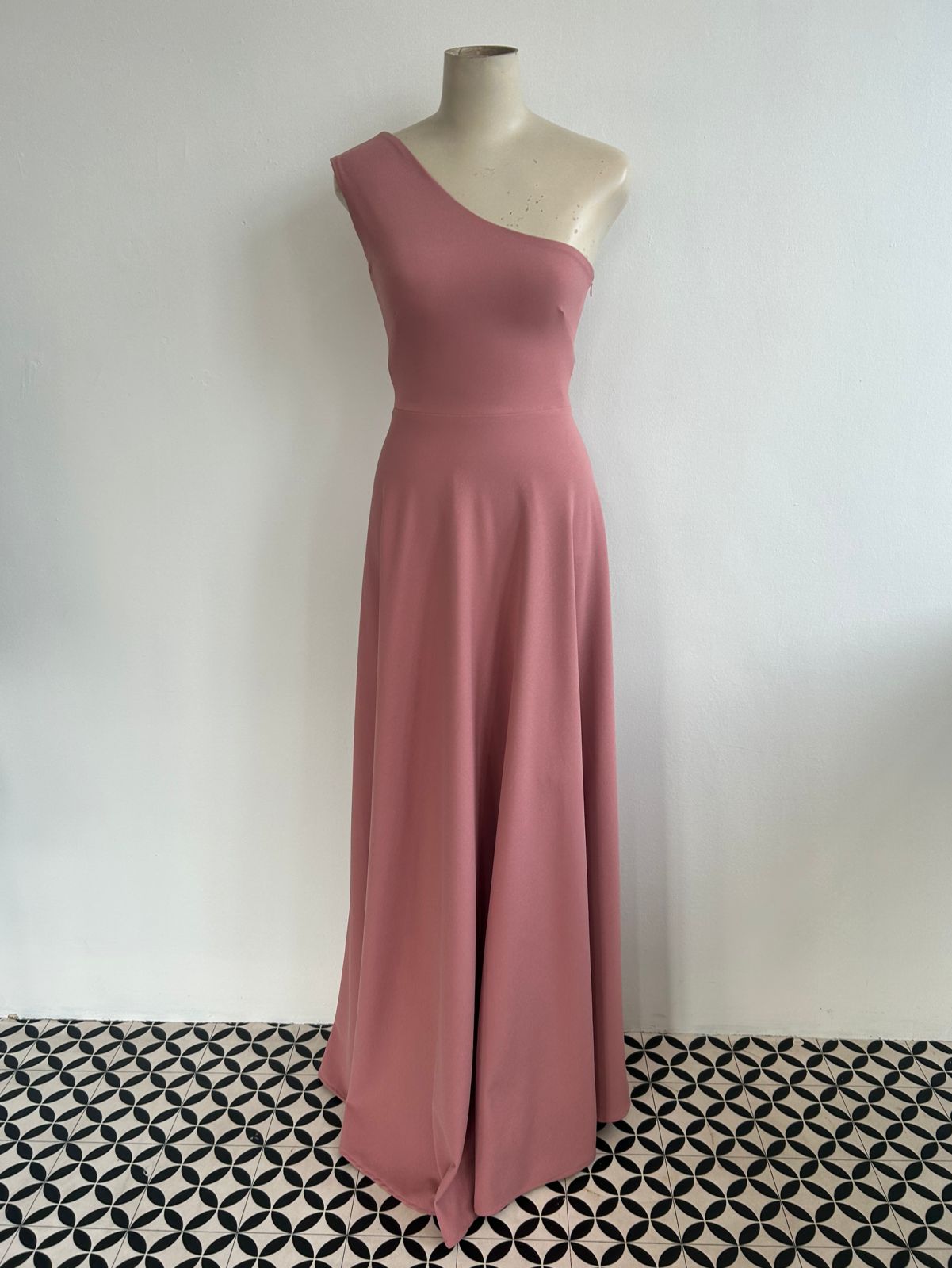 BELLA FLOOR LENGTH NO BOW (SALE)