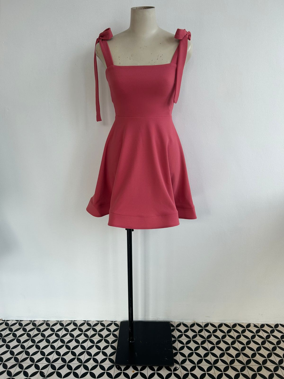 LURI SHORT (SALE)