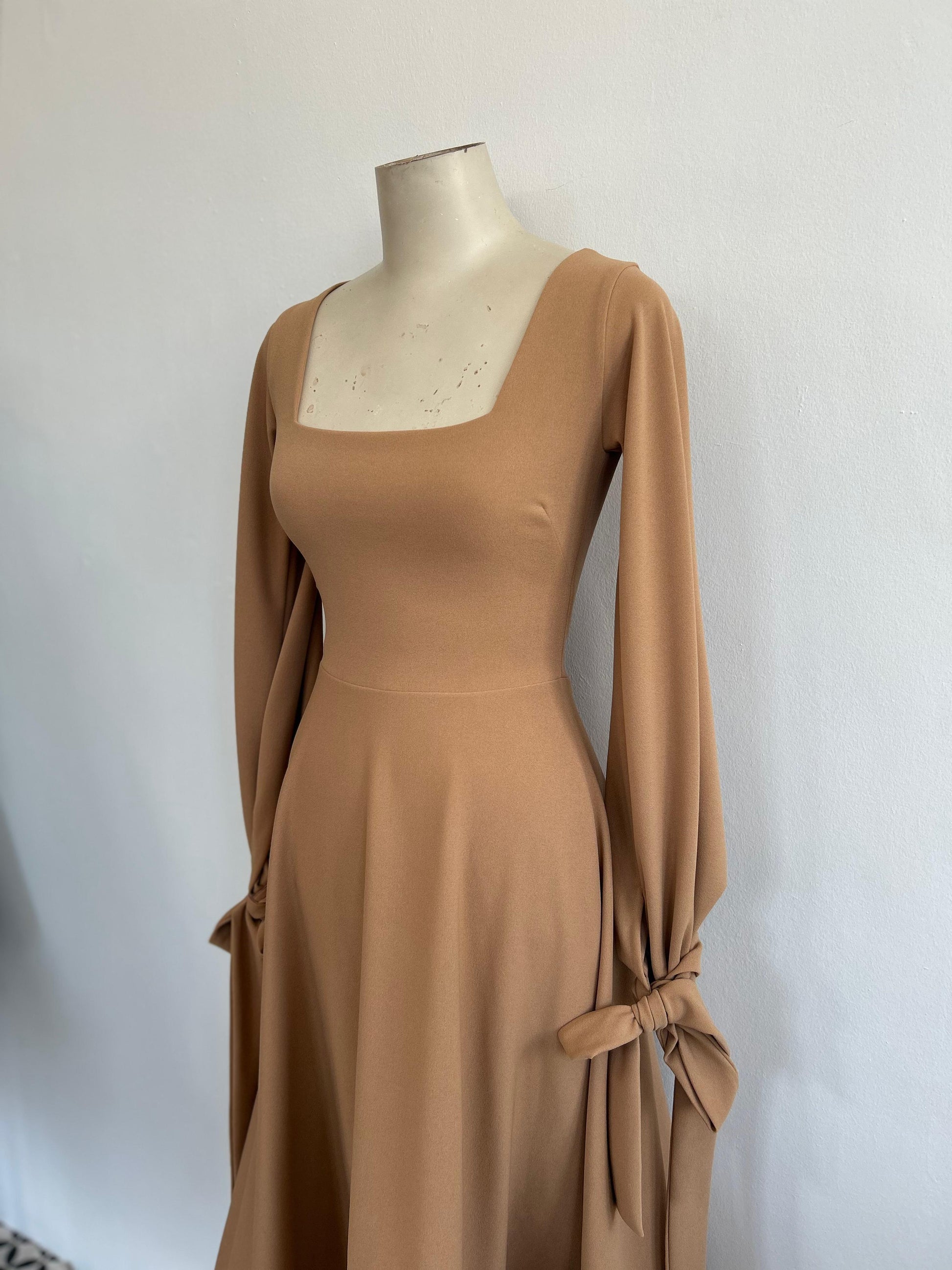REMI WITH RAY SLEEVES (SALE)