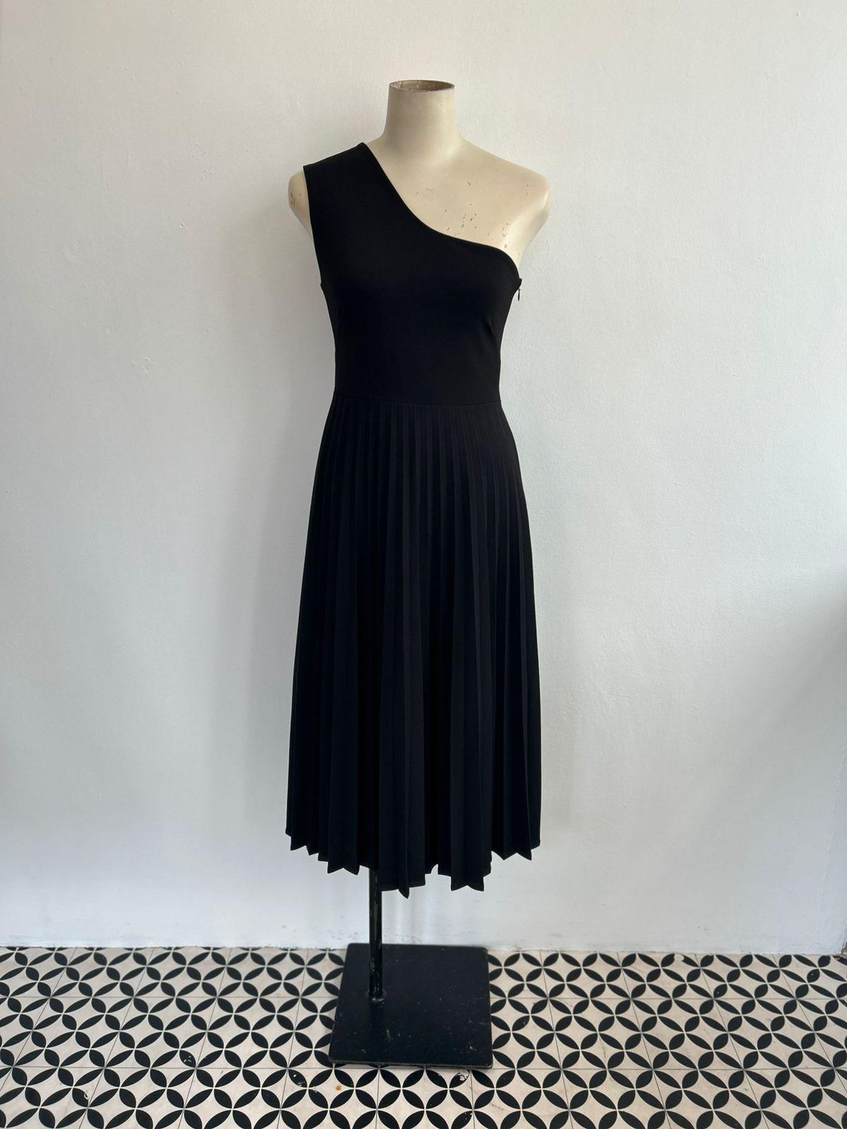 BELLA PLEATED (NO BOW) (SALE)